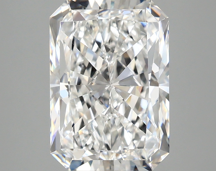 3.10 CT Radiant Diamond
