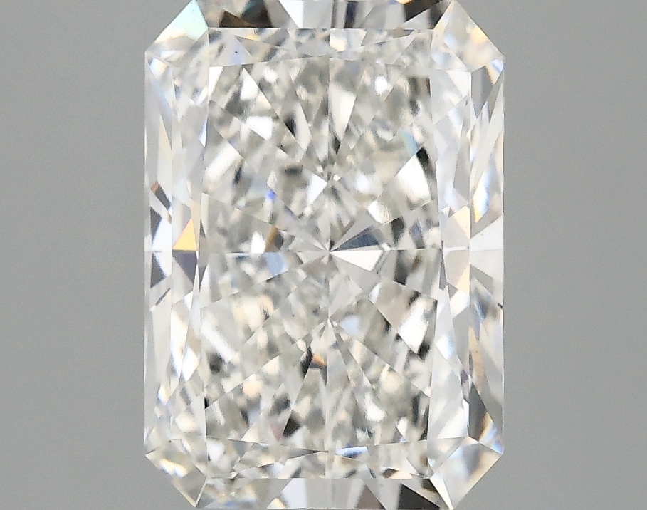 3.02 CT Radiant Diamond
