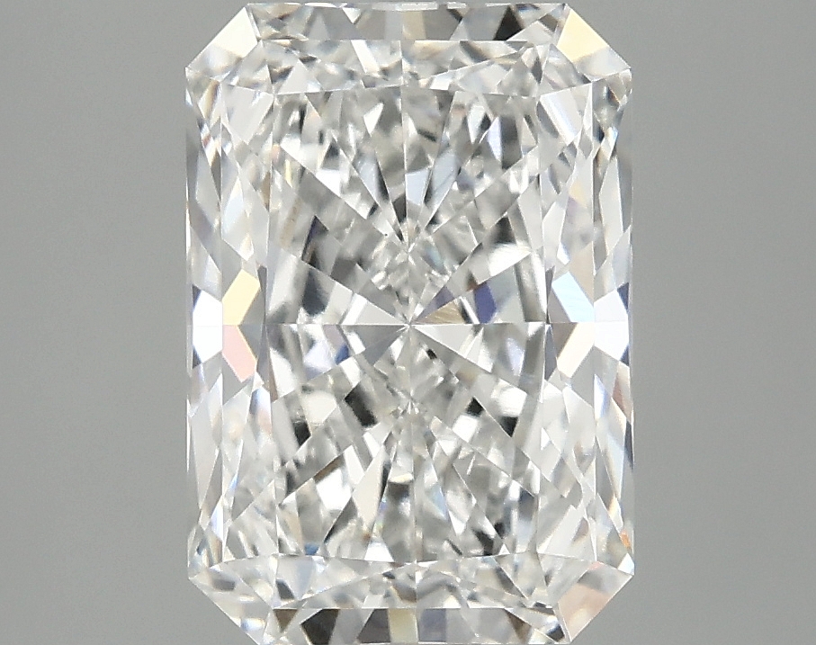 3.10 CT Radiant Diamond