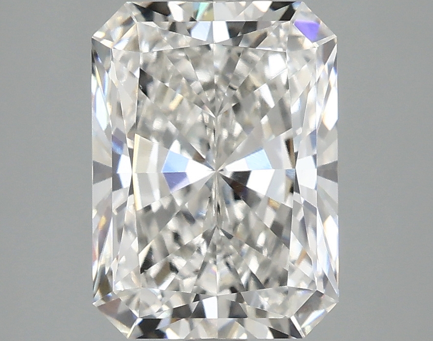 3.10 CT Radiant Diamond