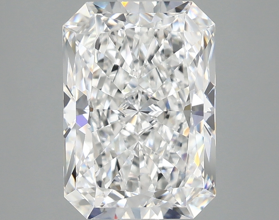 3.08 CT Radiant Diamond