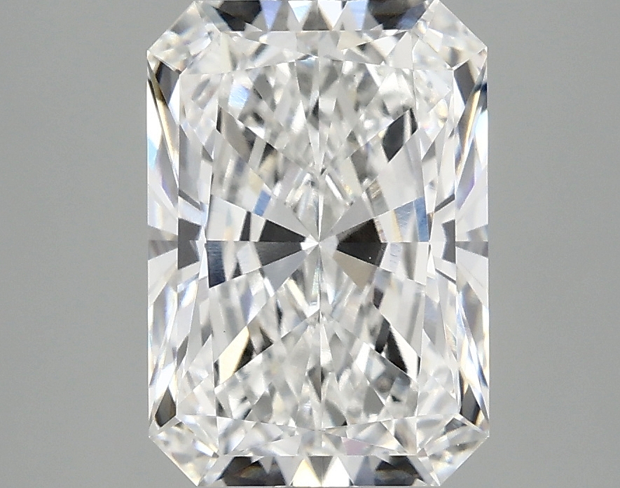 3.10 CT Radiant Diamond
