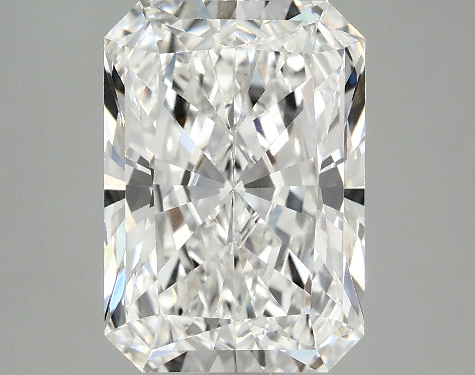 3.10 CT Radiant Diamond