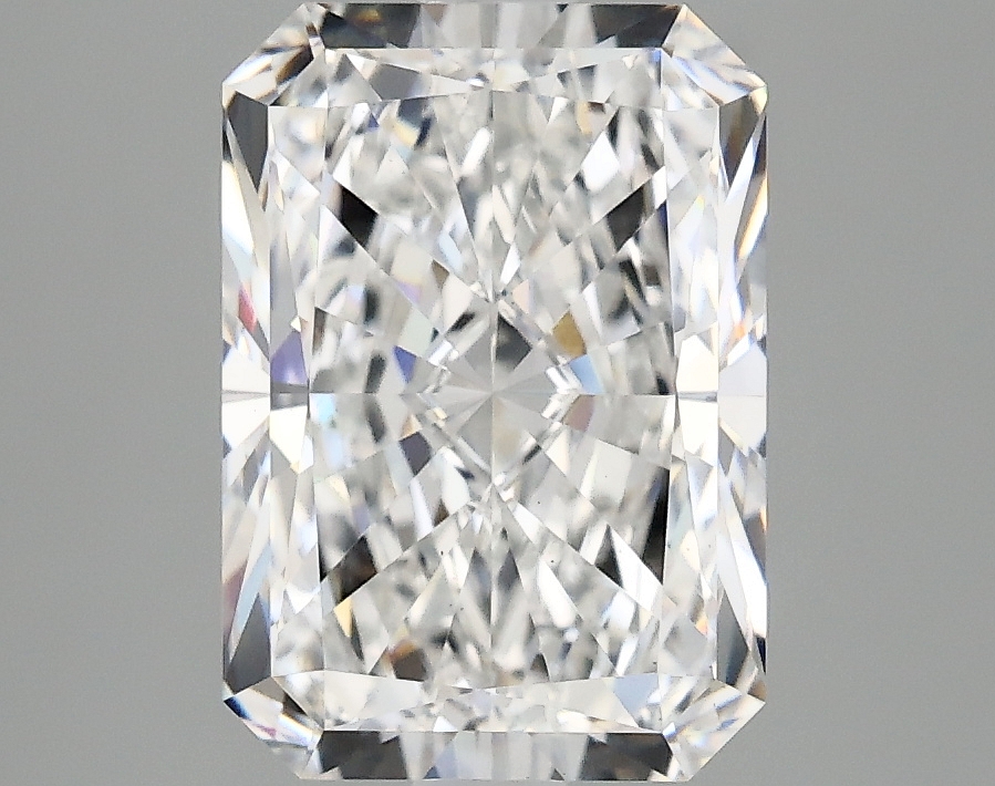 2.99 CT Radiant Diamond
