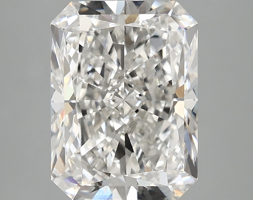 3.10 CT Radiant Diamond