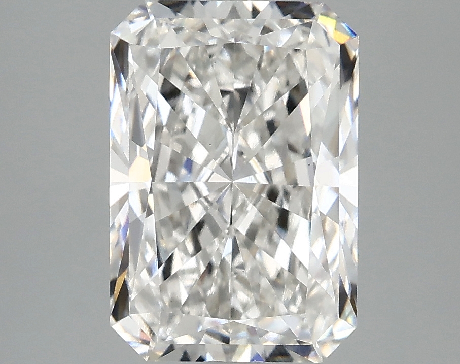 3.09 CT Radiant Diamond