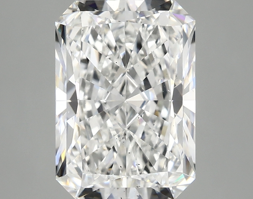 3.05 CT Radiant Diamond