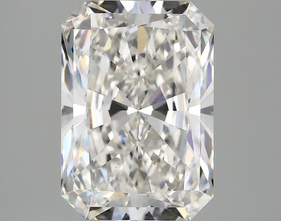 3.10 CT Radiant Diamond