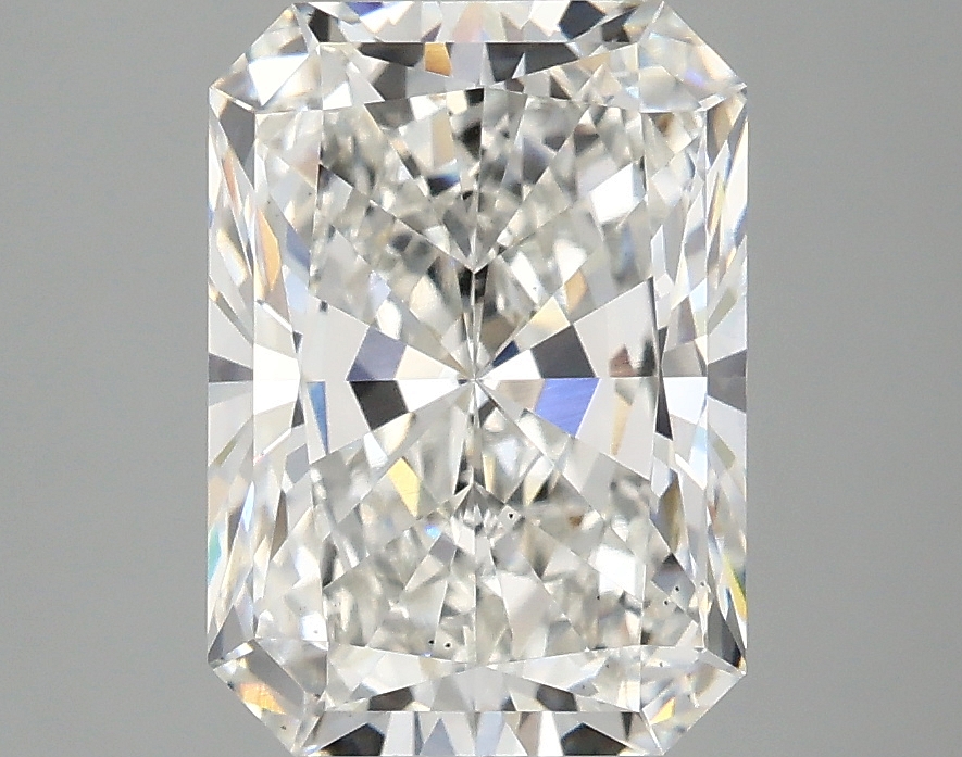 3.10 CT Radiant Diamond