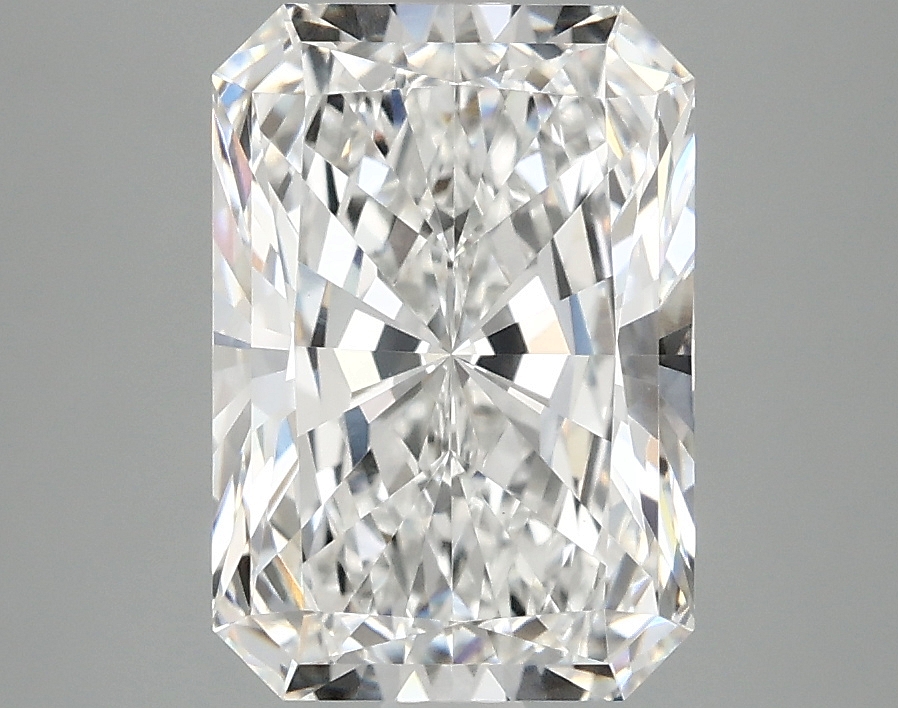 3.10 CT Radiant Diamond