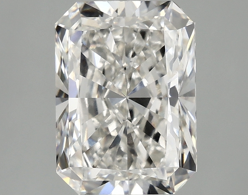 3.05 CT Radiant Diamond