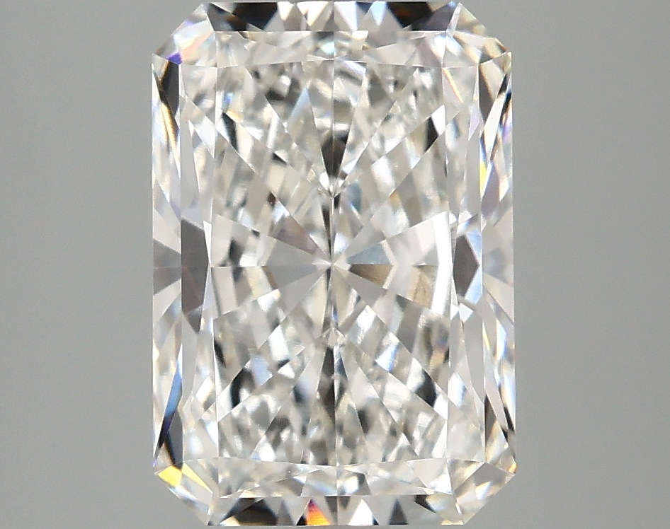 3.10 CT Radiant Diamond