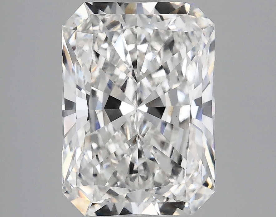 3.10 CT Radiant Diamond