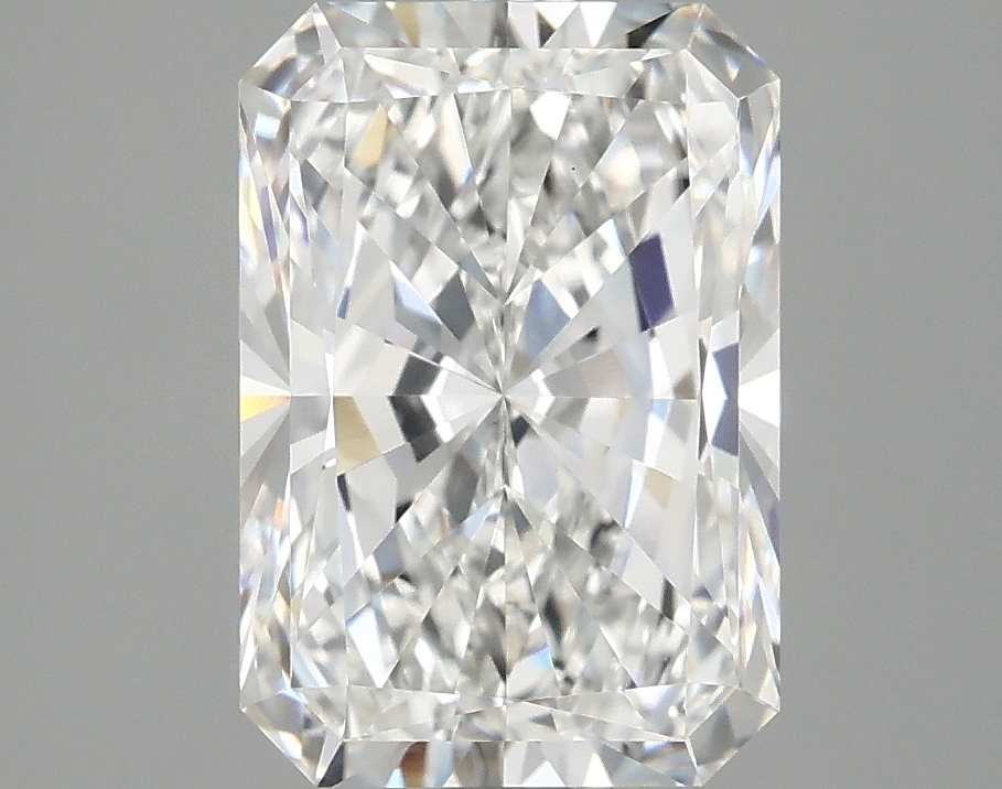 3.10 CT Radiant Diamond