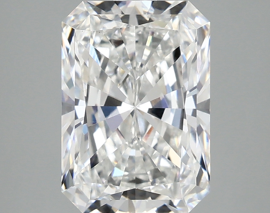 3.10 CT Radiant Diamond