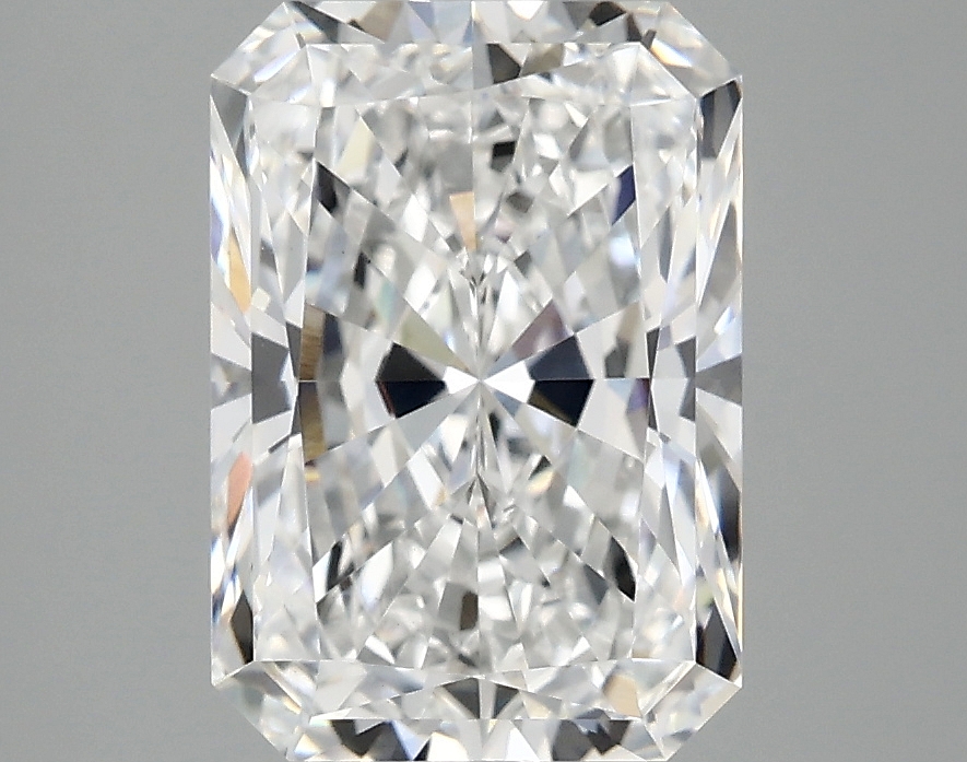 3.10 CT Radiant Diamond