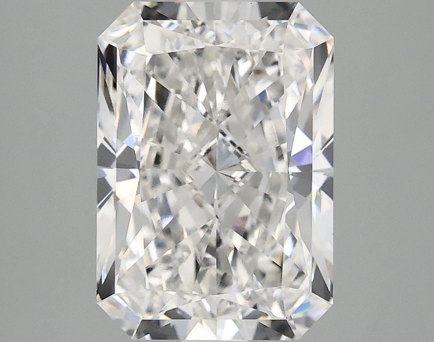 3.10 CT Radiant Diamond