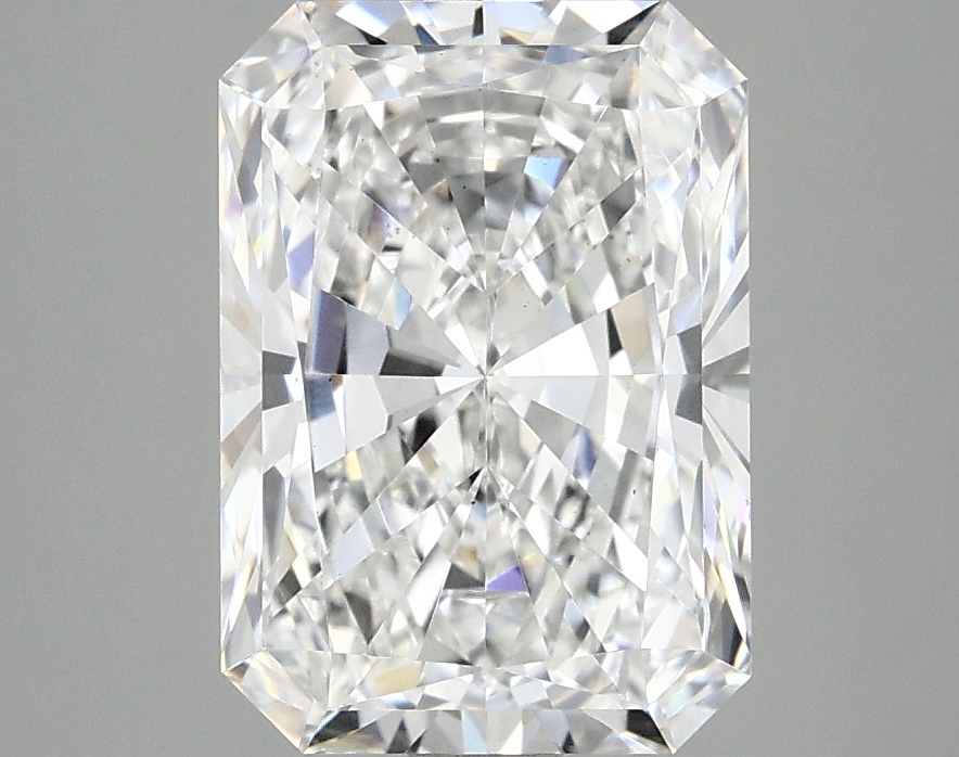 3.10 CT Radiant Diamond