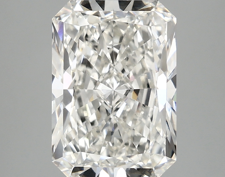 3.10 CT Radiant Diamond