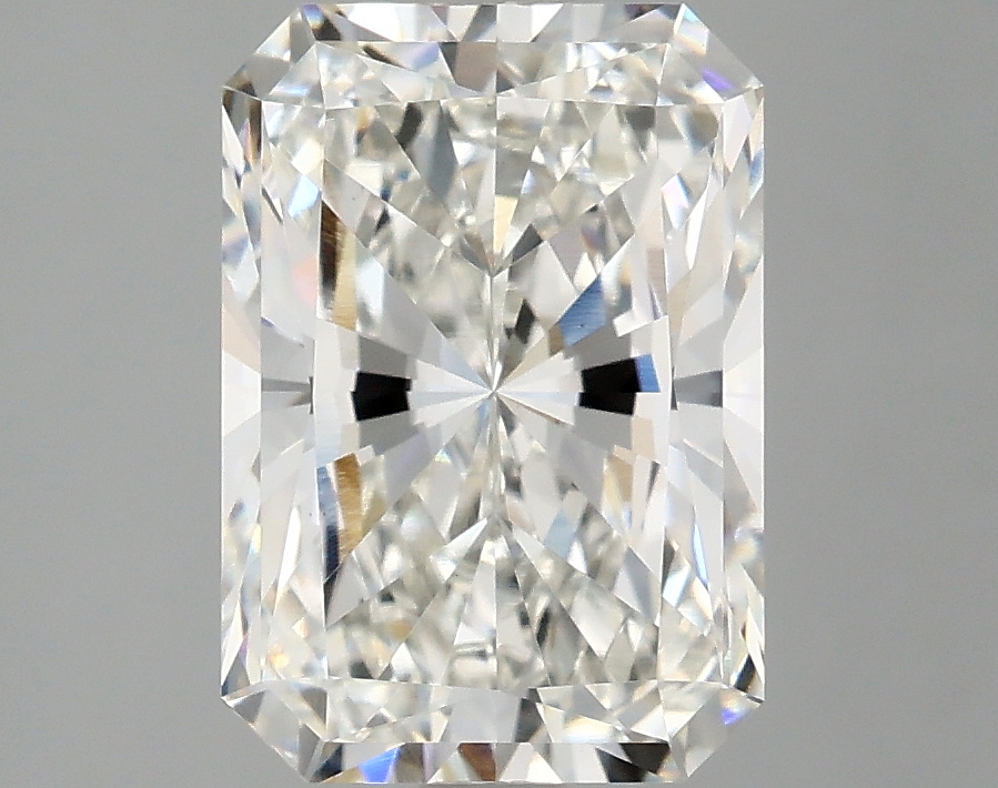 3.08 CT Radiant Diamond