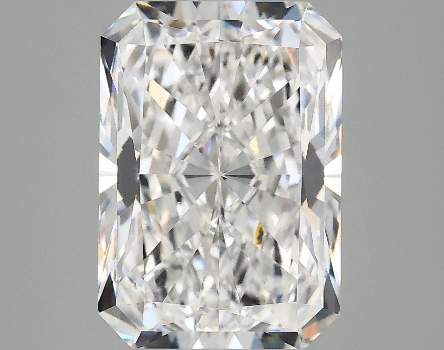 3.10 CT Radiant Diamond