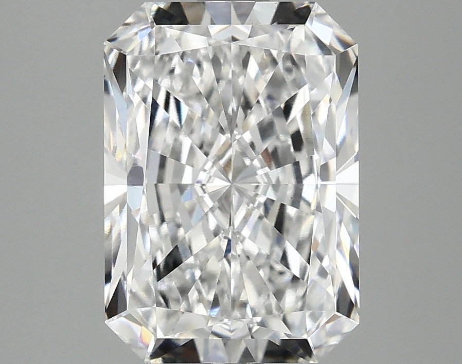 3.09 CT Radiant Diamond