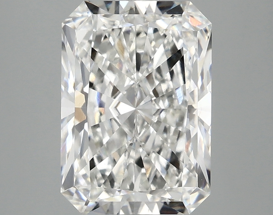 3.10 CT Radiant Diamond