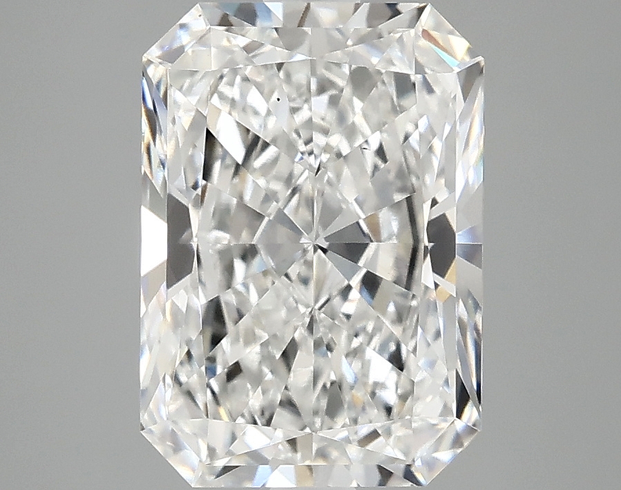 3.10 CT Radiant Diamond
