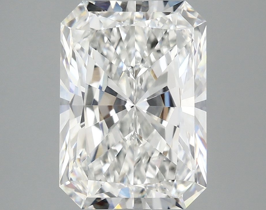 3.10 CT Radiant Diamond