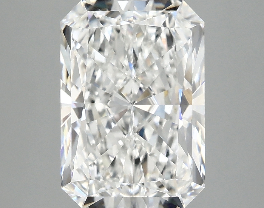 3.10 CT Radiant Diamond