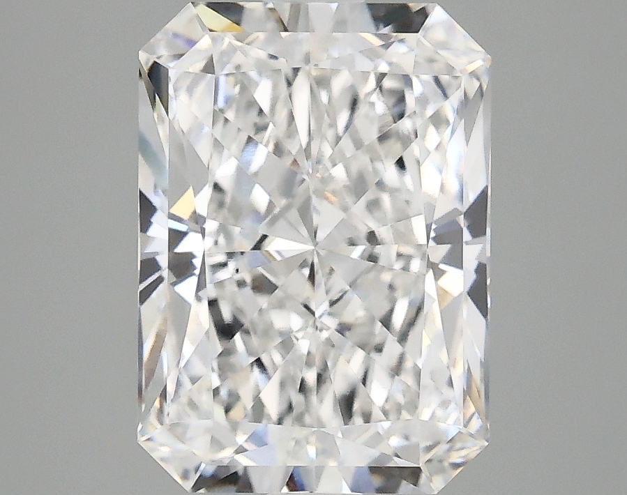 3.10 CT Radiant Diamond