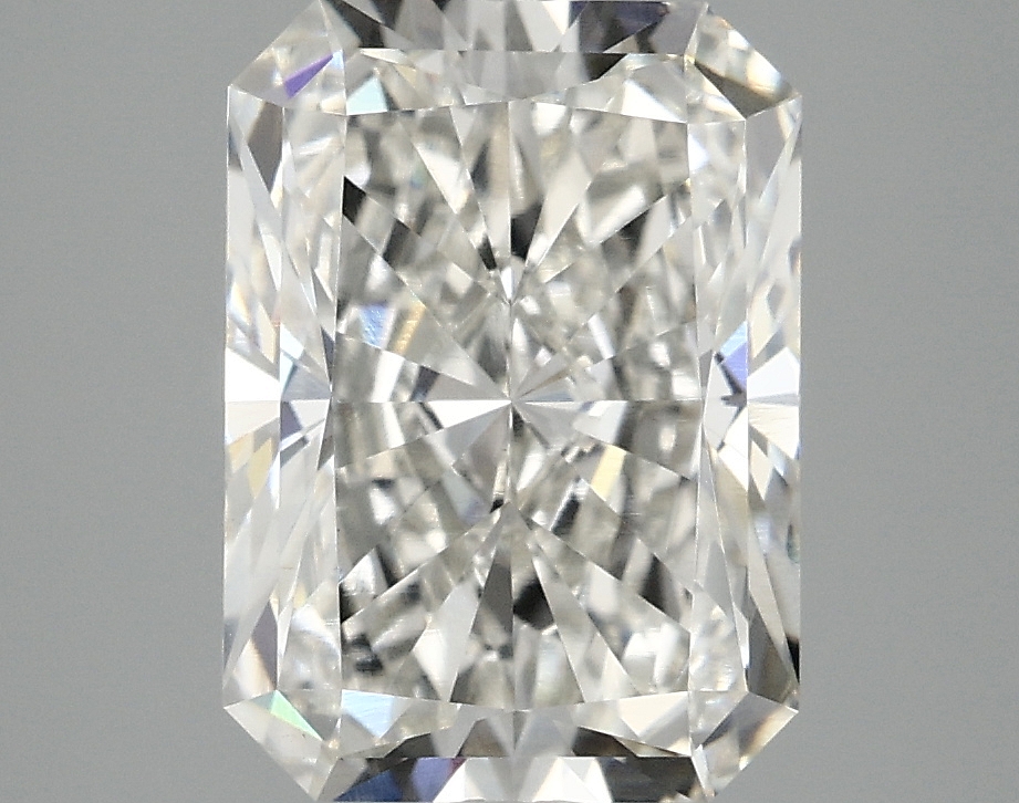 3.10 CT Radiant Diamond