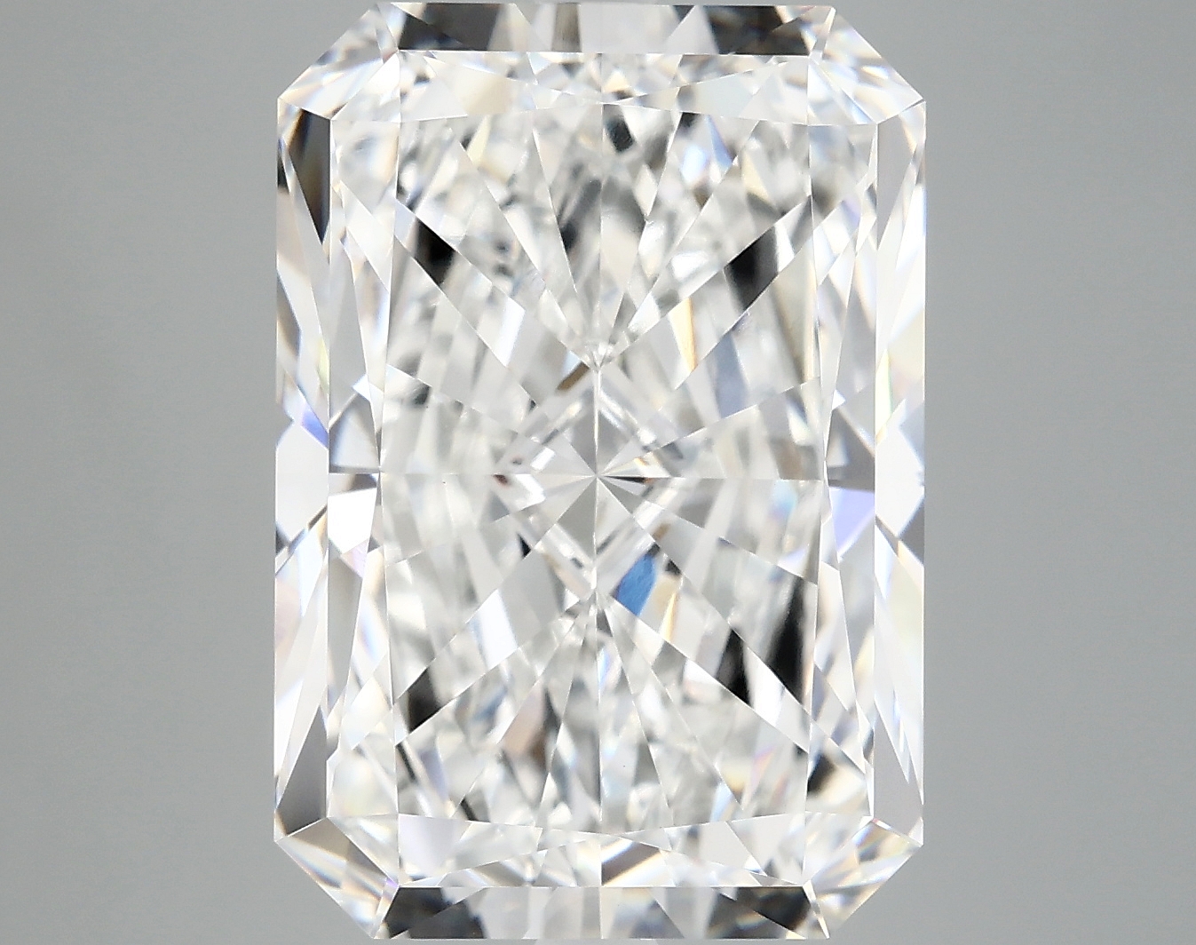 10.61 CT Radiant Diamond