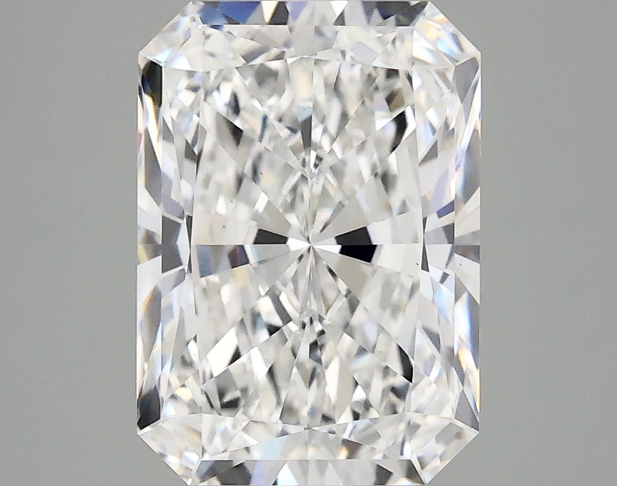 3.10 CT Radiant Diamond
