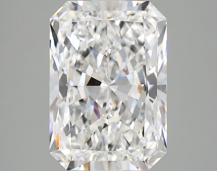 3.09 CT Radiant Diamond