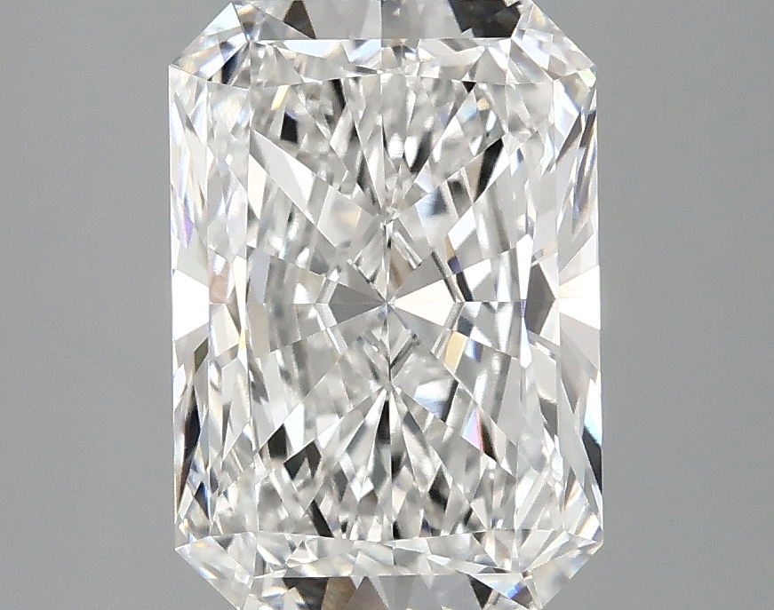 3.02 CT Radiant Diamond