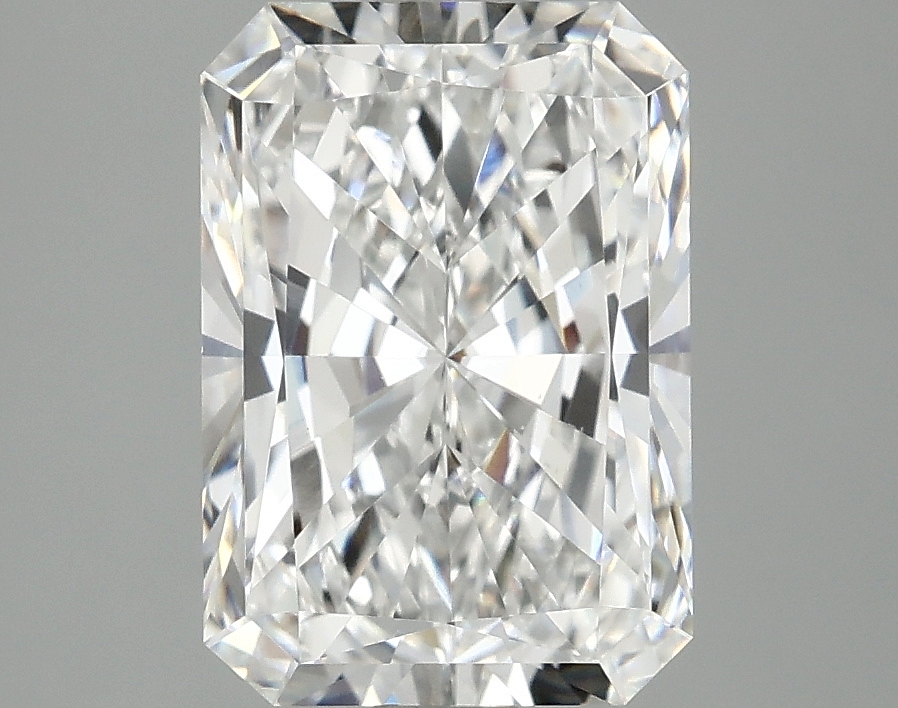 3.05 CT Radiant Diamond