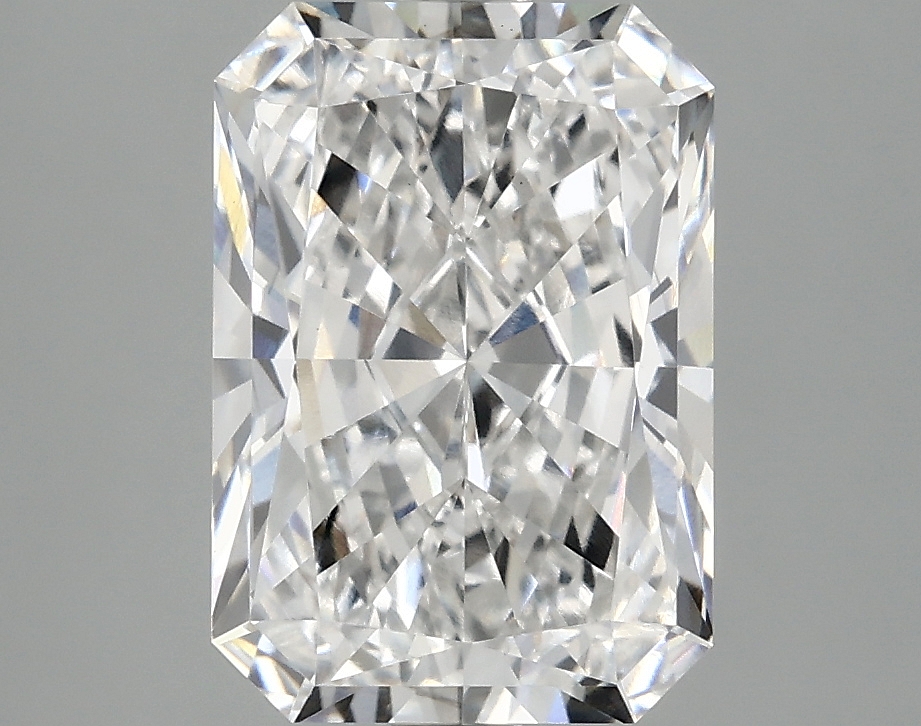 3.10 CT Radiant Diamond