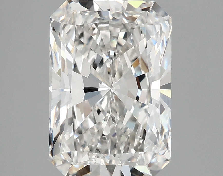 3.10 CT Radiant Diamond
