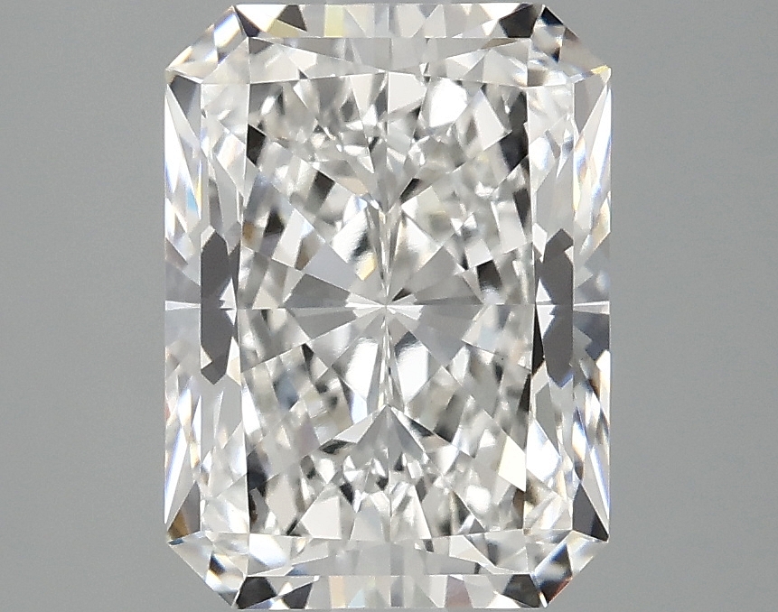 3.10 CT Radiant Diamond