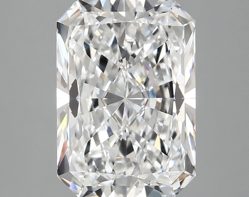 3.10 CT Radiant Diamond
