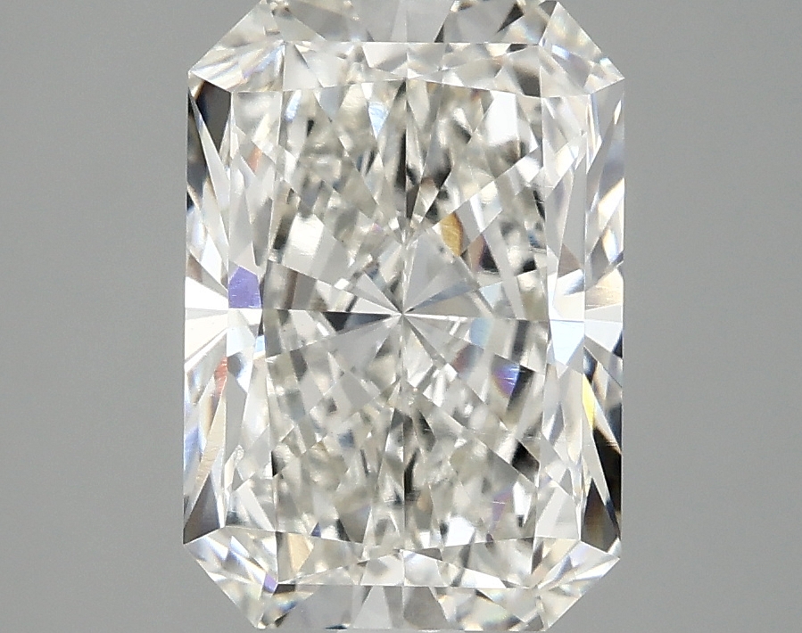 3.08 CT Radiant Diamond