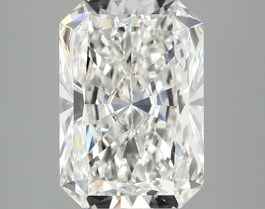 3.10 CT Radiant Diamond