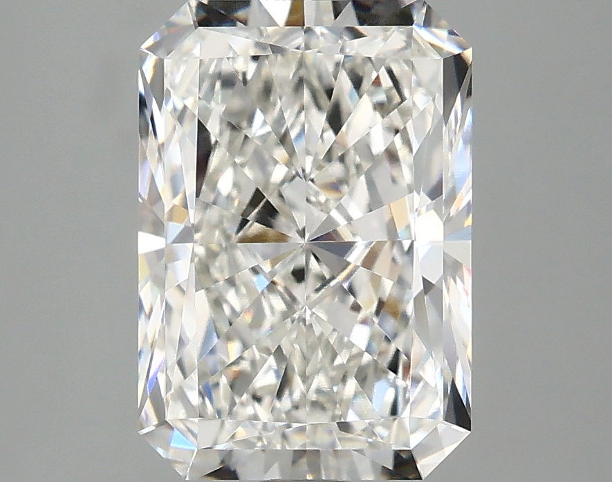 3.10 CT Radiant Diamond