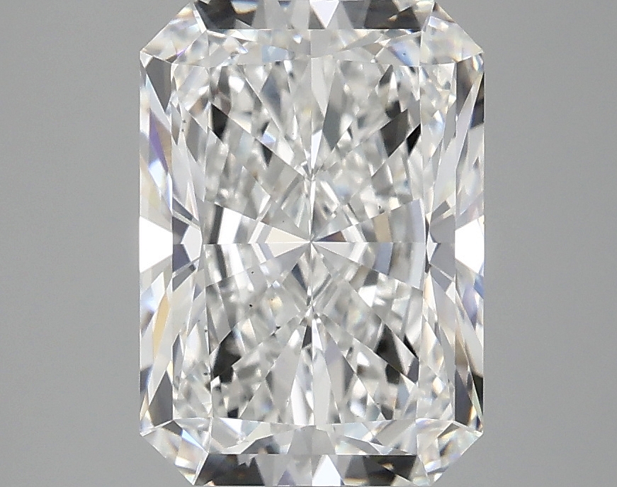 3.10 CT Radiant Diamond