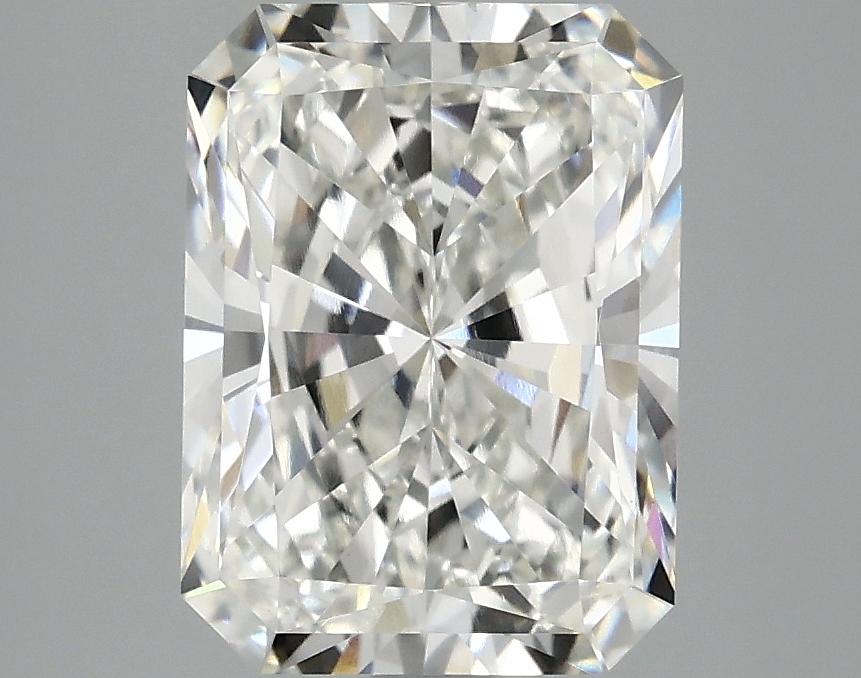 3.10 CT Radiant Diamond