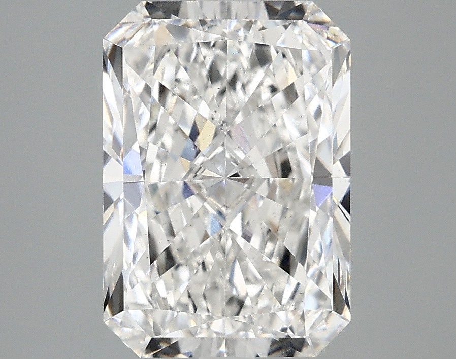 3.05 CT Radiant Diamond