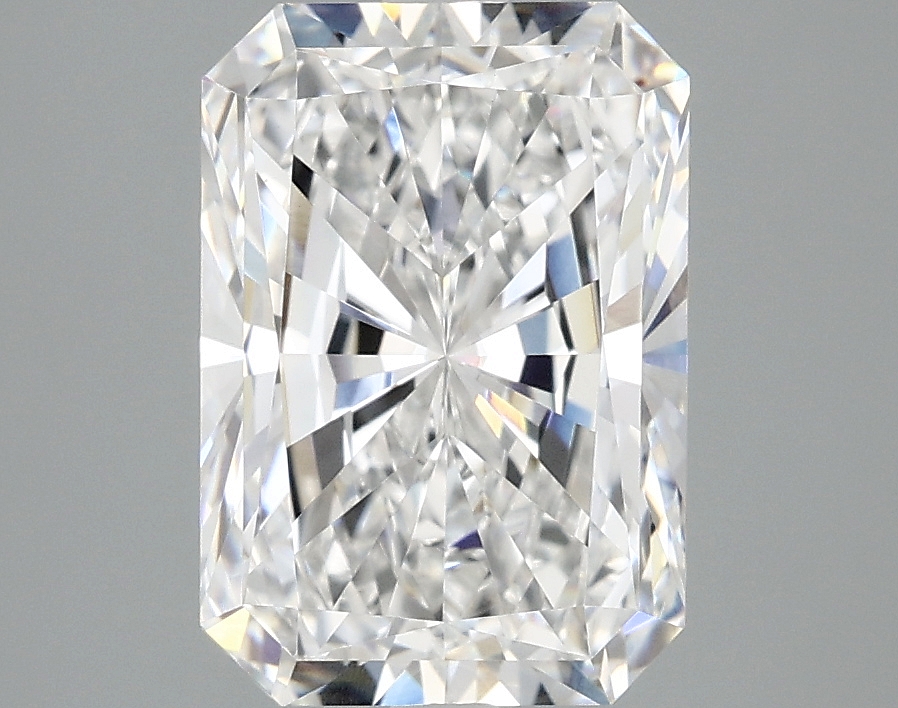 3.10 CT Radiant Diamond