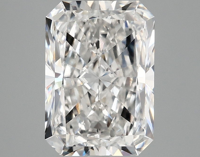 2.99 CT Radiant Diamond