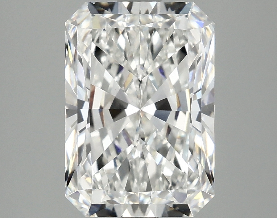 3.10 CT Radiant Diamond